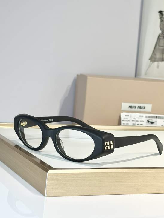Picture of Miu Miu Sunglasses _SKUfw79684004fw